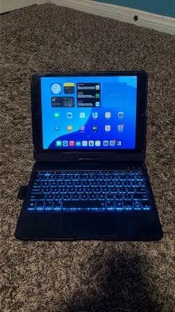 iPad with Keyboard