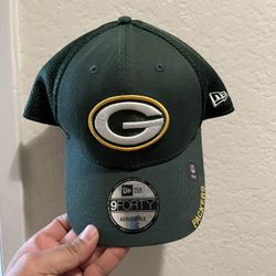 Green Bay Packers Adjustable.