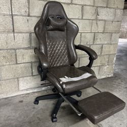 Dowin X Gaming And Work Chair With Foot Rest And Neck Pillow Soft Leather