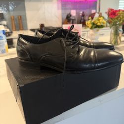 Free Men’s Dress Shoes 8 1/2