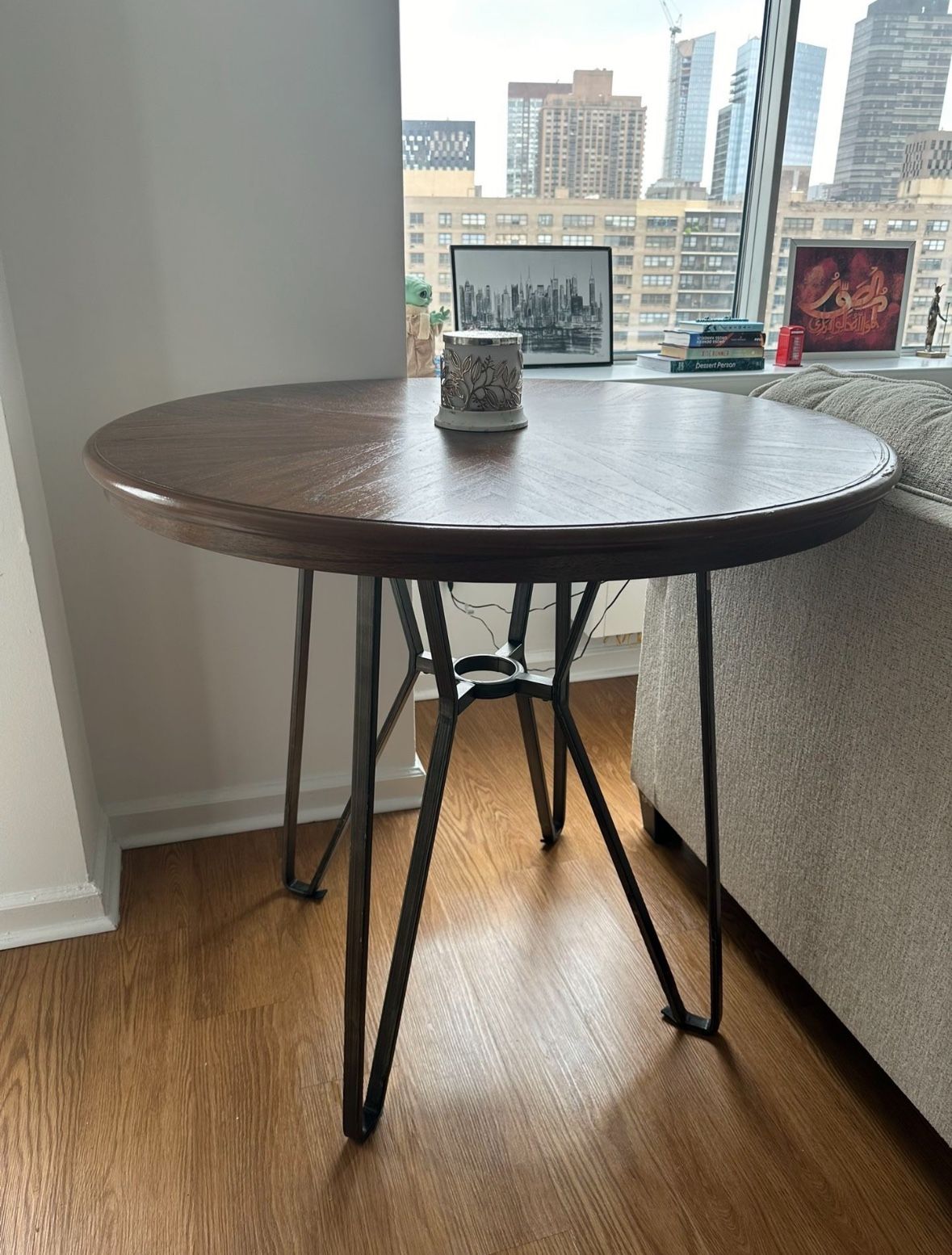 Dining Table With 2 Stools
