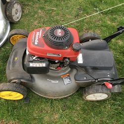 Great Self Propelled Lawn Mowers $50 - $200