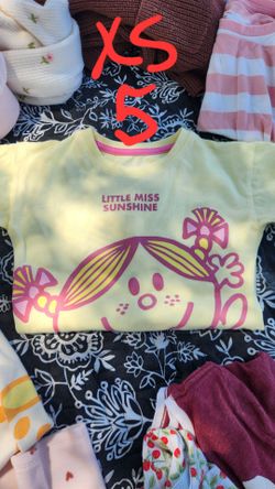 Girls clothes! Sizes in pictures