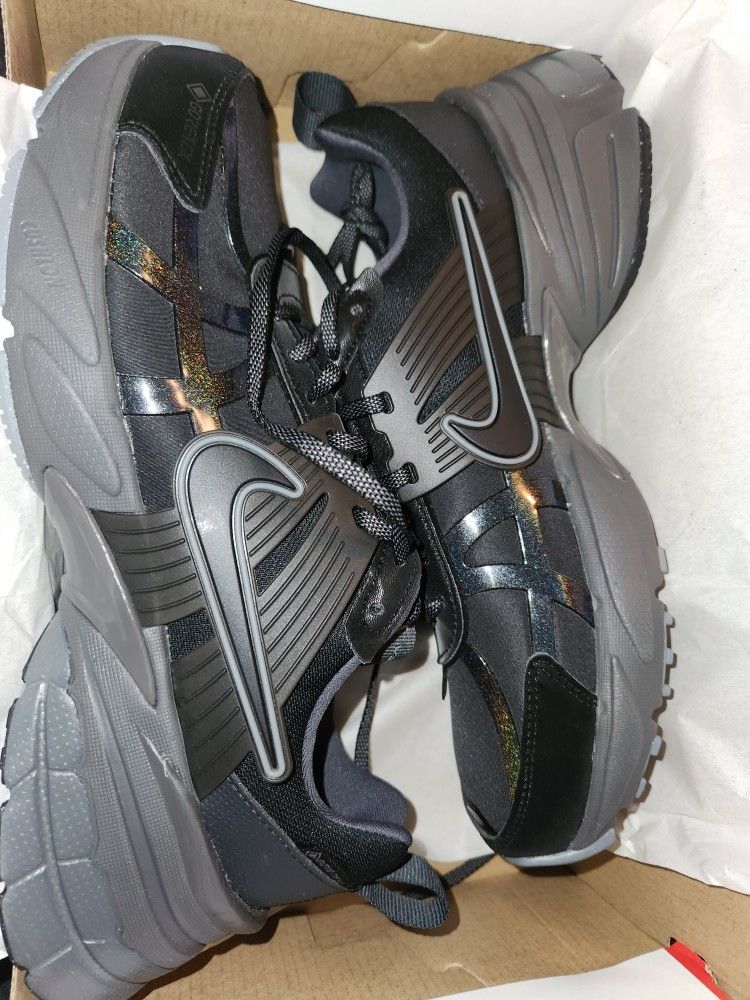 Nike Womens V2k Run GTX