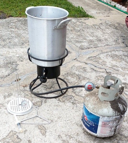 30 quart deep fryer !!