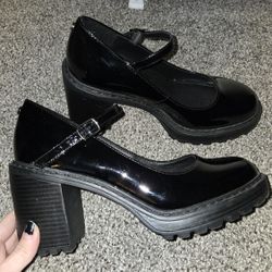 Madden NYC Women’s Platform Heel Mary Janes Size 8