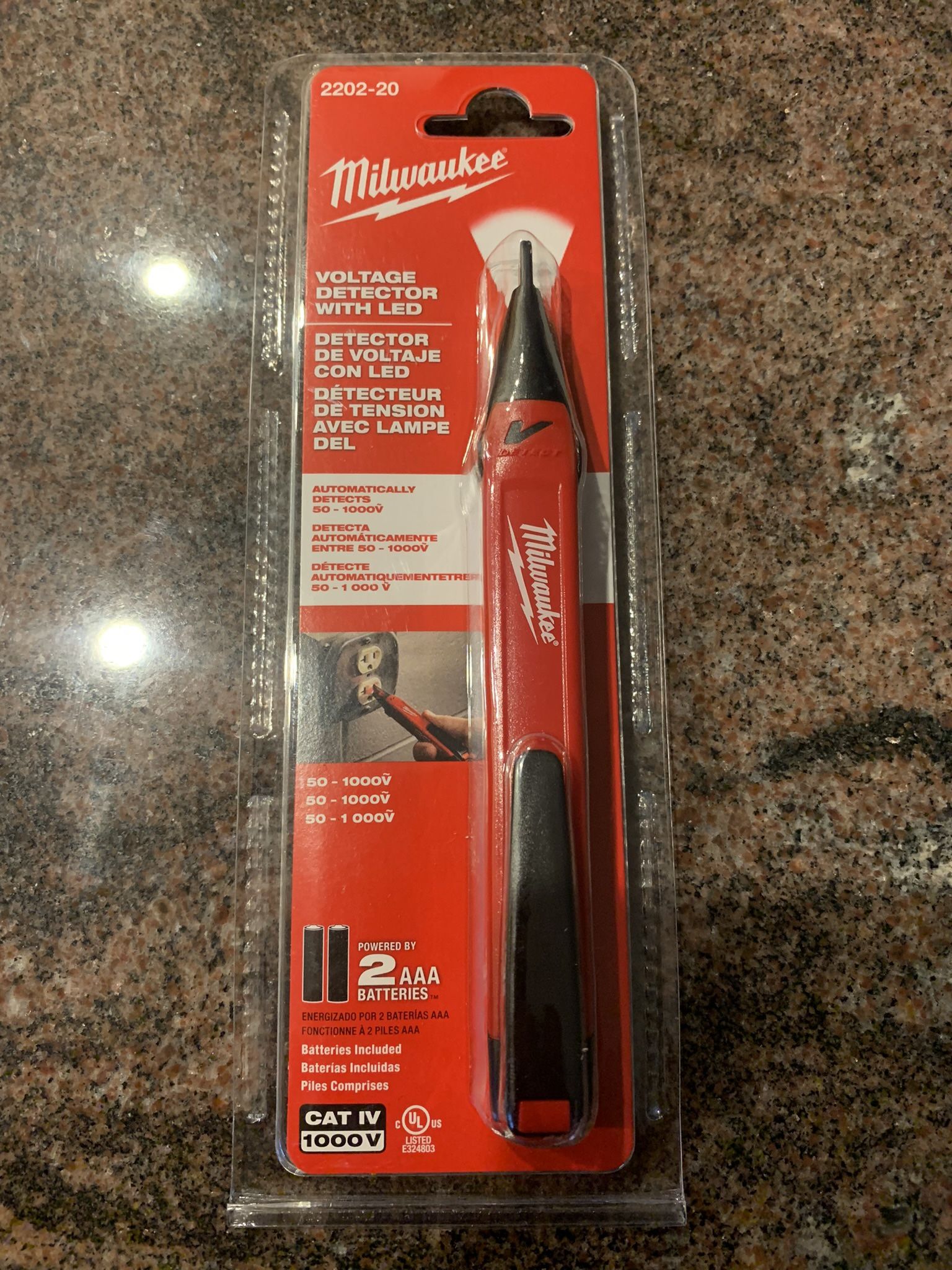 MILWAUKEE VOLTAGE DETECTOR