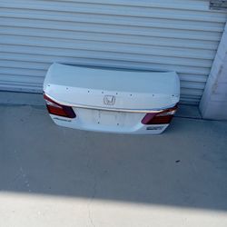 16 To 17 Honda Accord Sedan Trunk Cajuela And Lights  ( Oem)