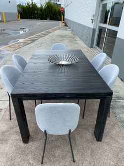 Dining room set w 6 chairs / Comedor City Furniture