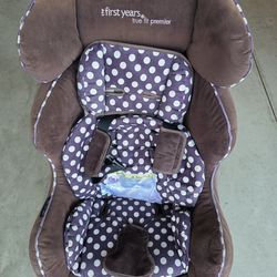 The First Years True Fit Premier Car Seat – Good Condition!