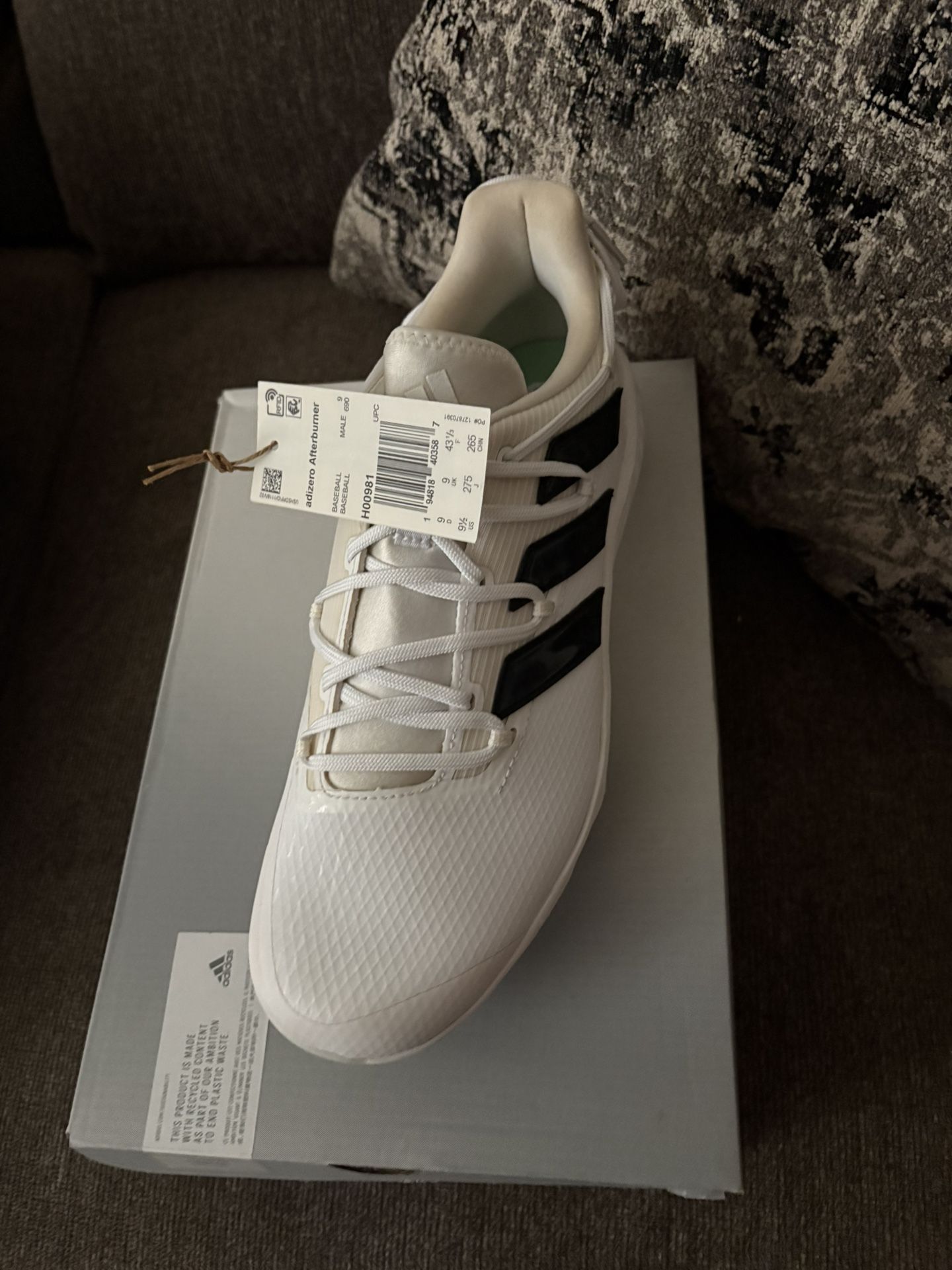 Adidas Size 9.5 Shoes