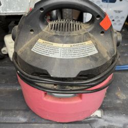 Craftsman 2 Gallon 1.5HP Wet Dry Vacuum 