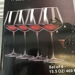 Set Of 4 Wine Glasses