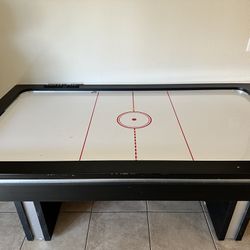 Air hockey Table