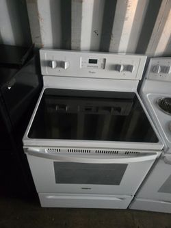 Whirlpool range white