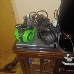 Xbox one halo edition