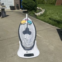Mamaroo 4 Multi-MotionTM Baby Swing, Bluetooth Baby Rocker with 5 Unique Motions