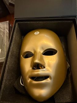 Gold LED Light Therapy Face Mask