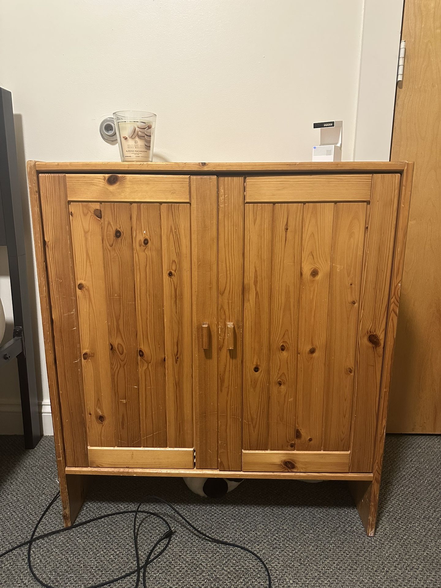 Standing Cabinet