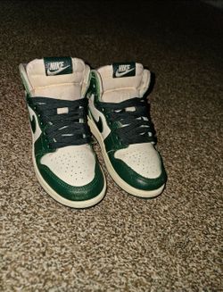 Nike Air Jordan 1 Retro High OG "Pro Green" - Size 13C (Kids / PS)