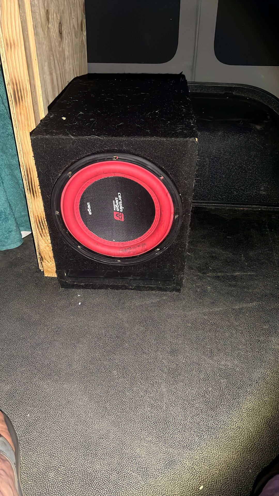 Cerwin Vega 10 Inch 2 Ohm 1300 Watt Sub