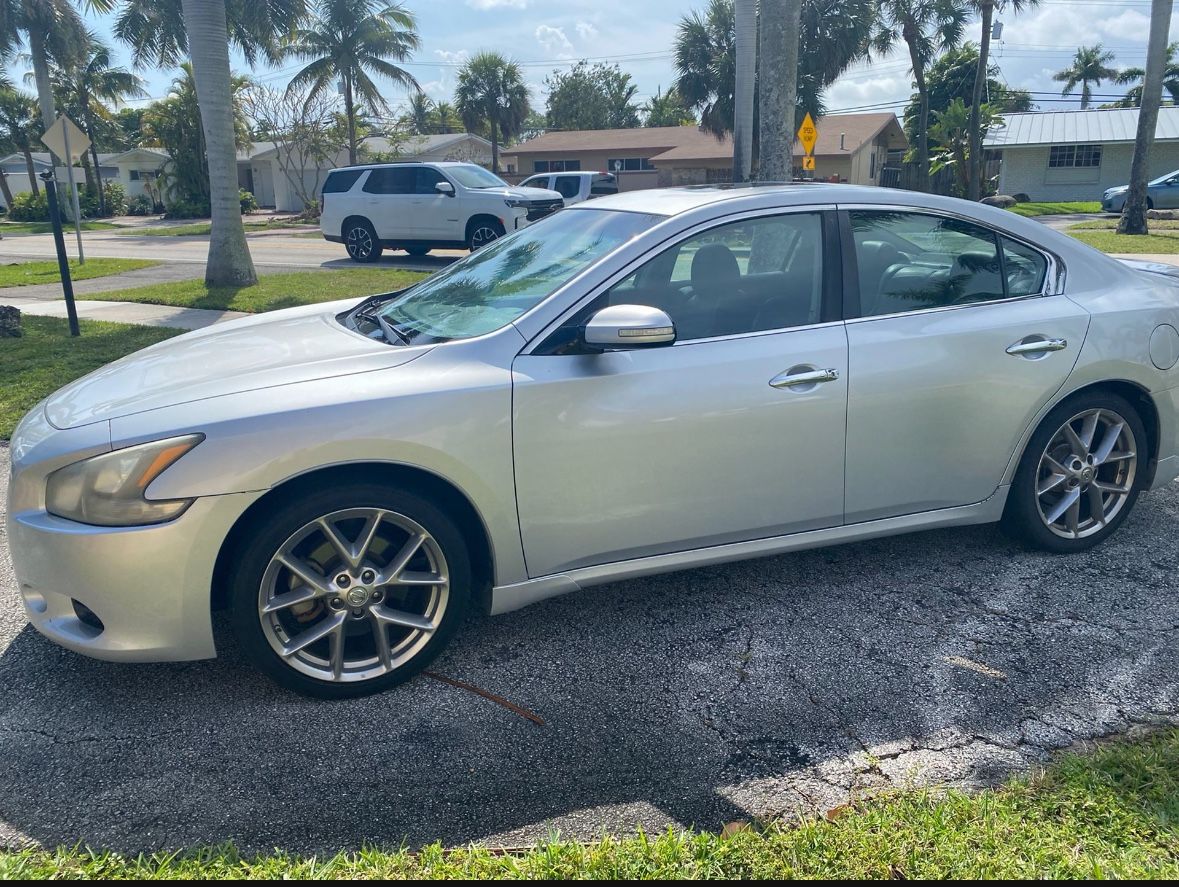 2011 Nissan Maxima Sv