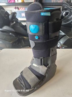 Ossur FormFit walking boot