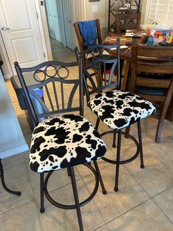 Western Design Bar Stools
