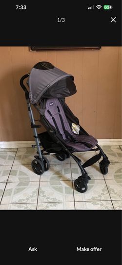 CHICCO LIGHT WEIGHT STROLLER!!!!