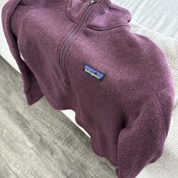Patagonia - Women's Small - Better Sweater - Stormy Mauve