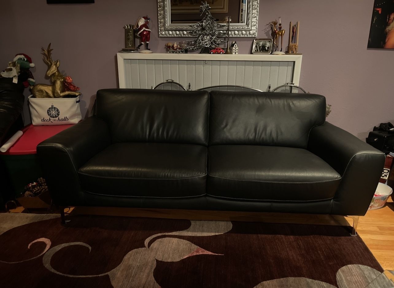 Bougie Lounge Couch For Back To School