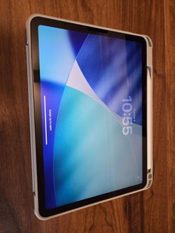 Apple iPad Air 4 4th Gen with Case and Pencil