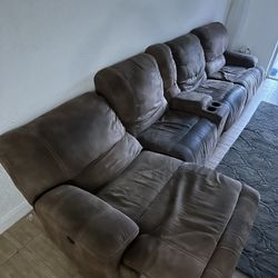 SECTIONAL COUCH/SOFA