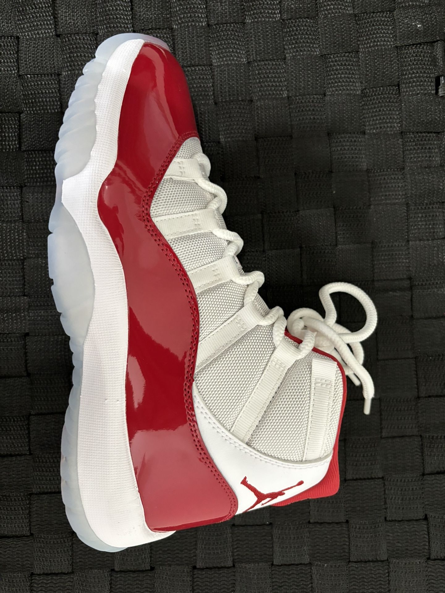 Jordan Retro 11 Cherry