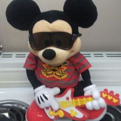 2010 Fisher Price Rocking Disney Mickey Mouse Dances,Sings,Plays Guitar!!