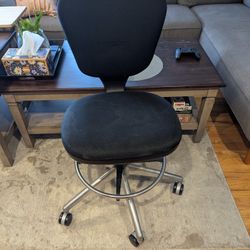 Black Short/Tall Office Chair