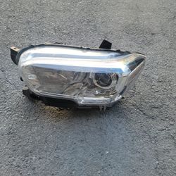 2019 Tacoma Sr5 Headlight Left Side
