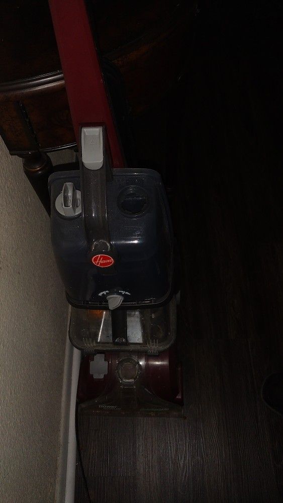 Hoover Upright Carpet Cleaner