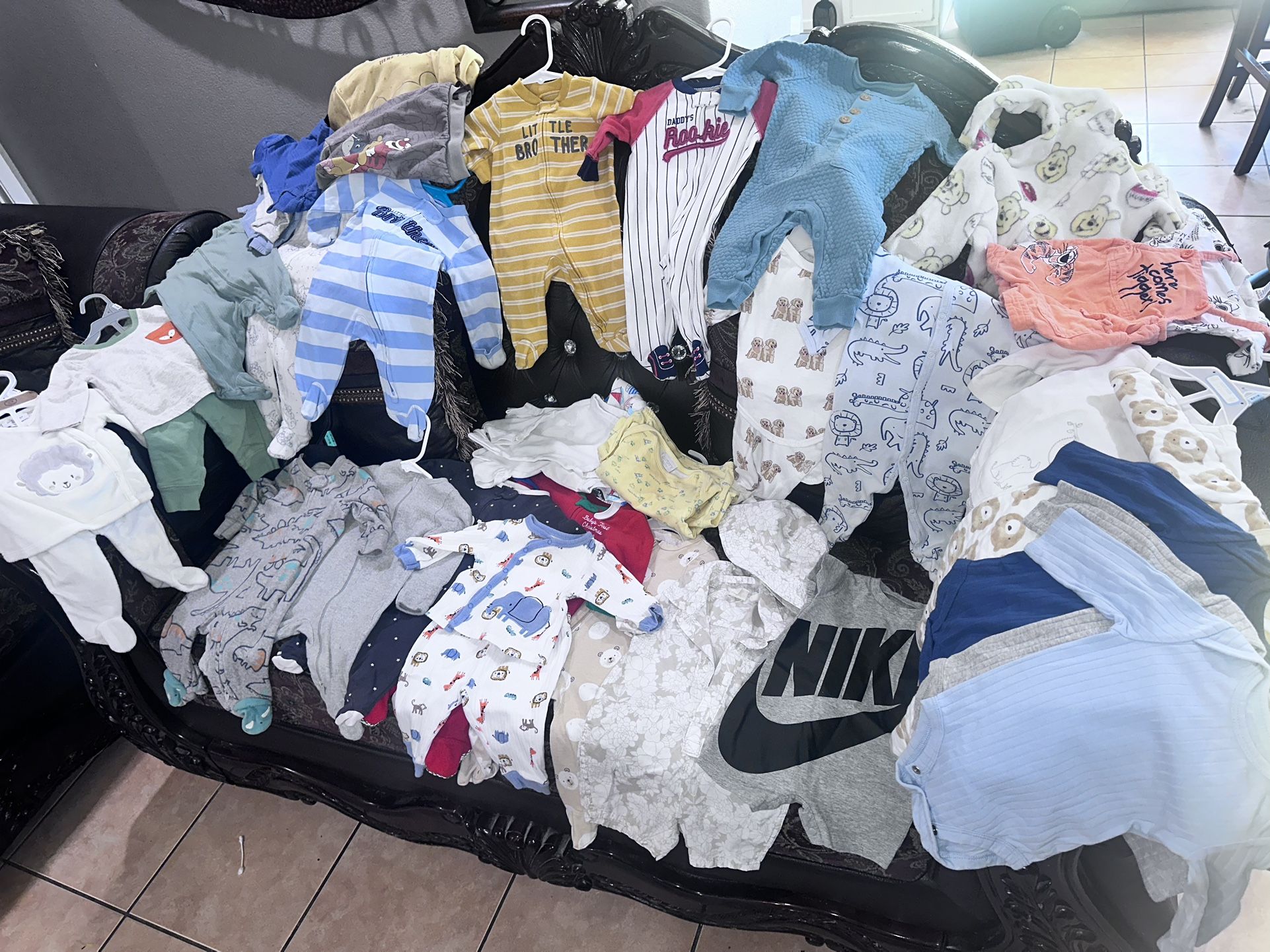Ropita De Bebé Size 0/3 Y 3/6 Meses $1 Y $2