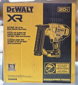 New Dewalt 20V MAX XR Lithium-Ion Electric Cordless 18-Gauge Brad Nailer (Tool Only)