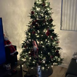 Christmas tree - Prelit LED 7 Feet
