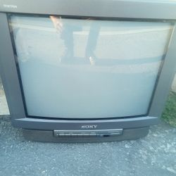 Sony Retro Gaming 20 Inch CRT Television 