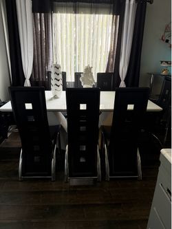 Table and chayr