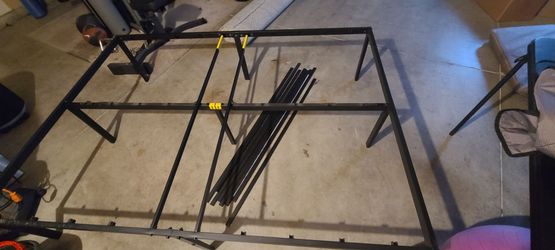 Metal platform bed frame