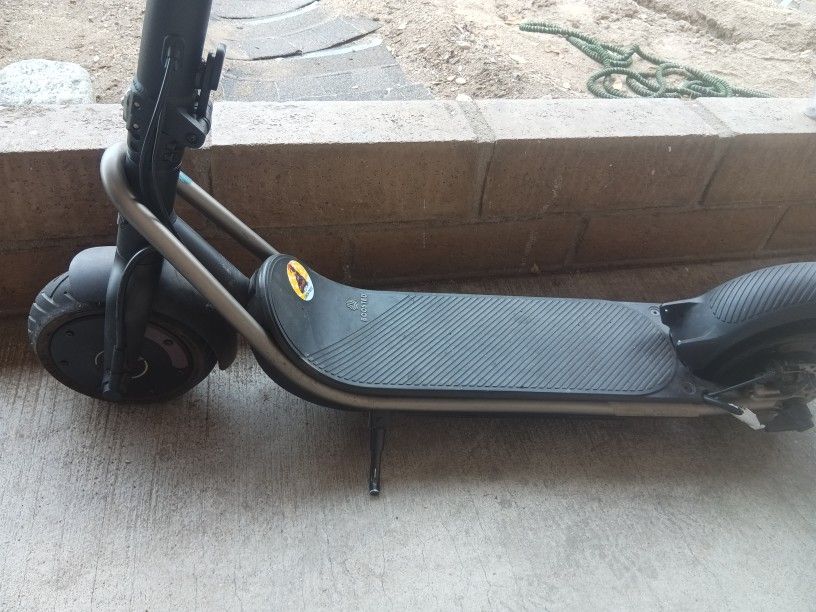 Boosted Rev E Scooter