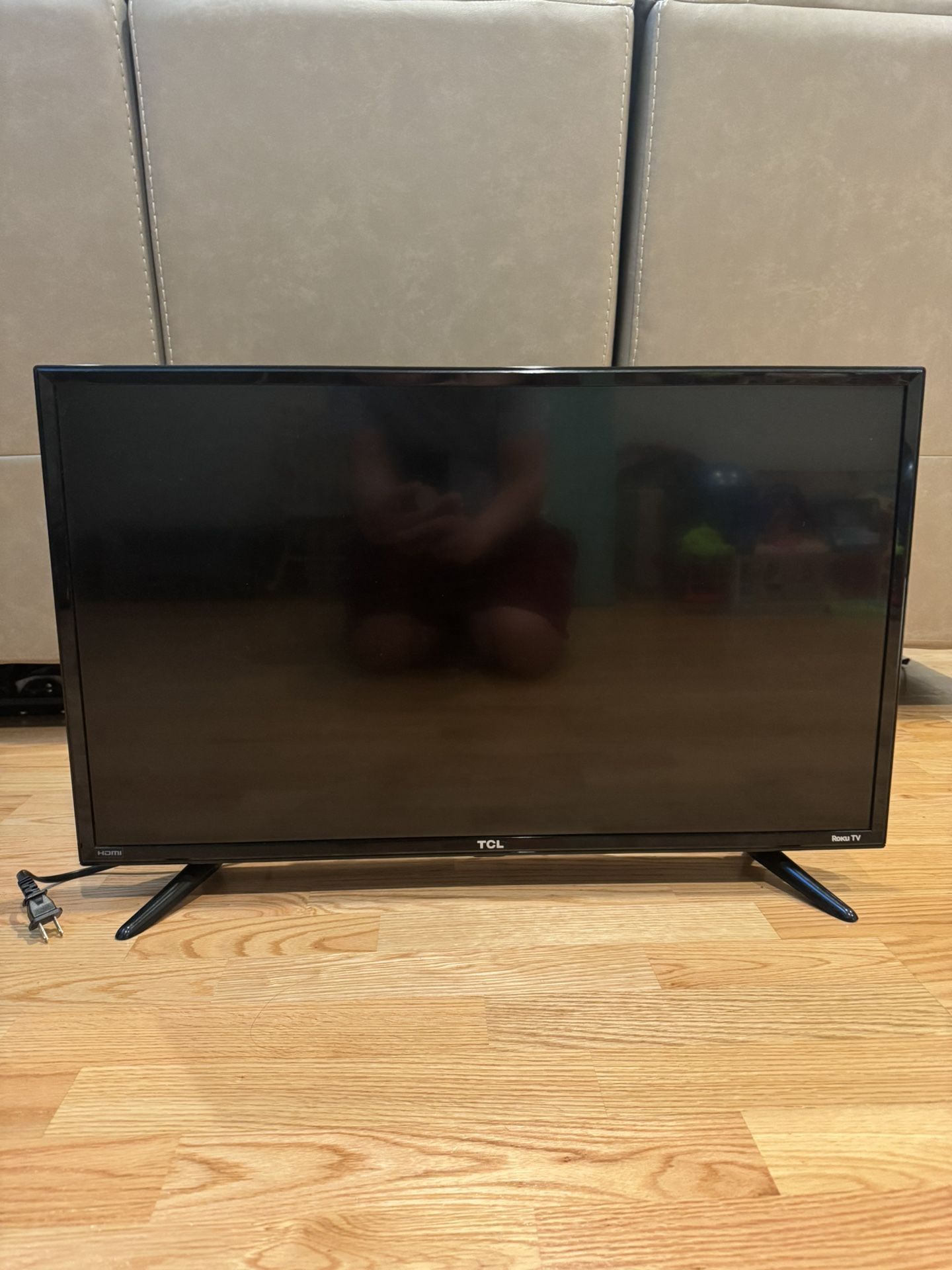 TCL 32” LED TV - Model 32S3750