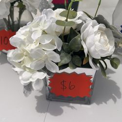 Small White Flowers With Glass Vase
