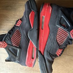 Jordan 4 Retro Red Thunder