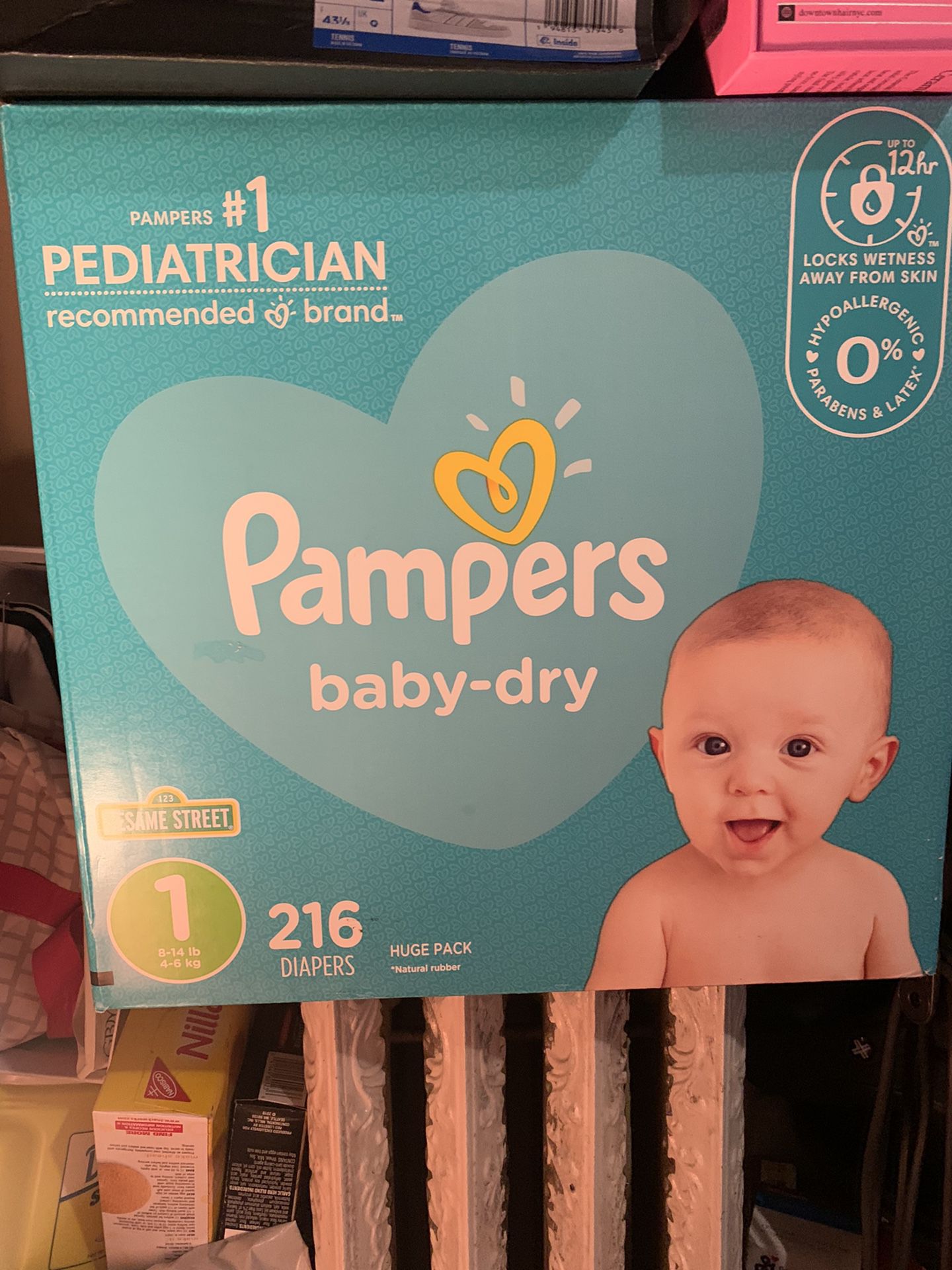 216 Ct Pampers 