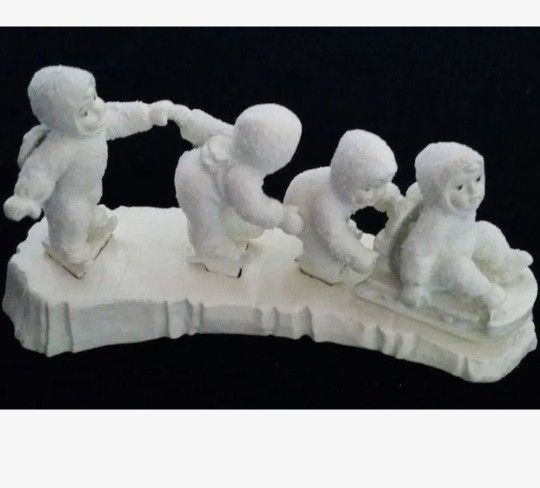 Snowbabies Miniatures Ornaments "i’m Right Behind You" Set Of 5,